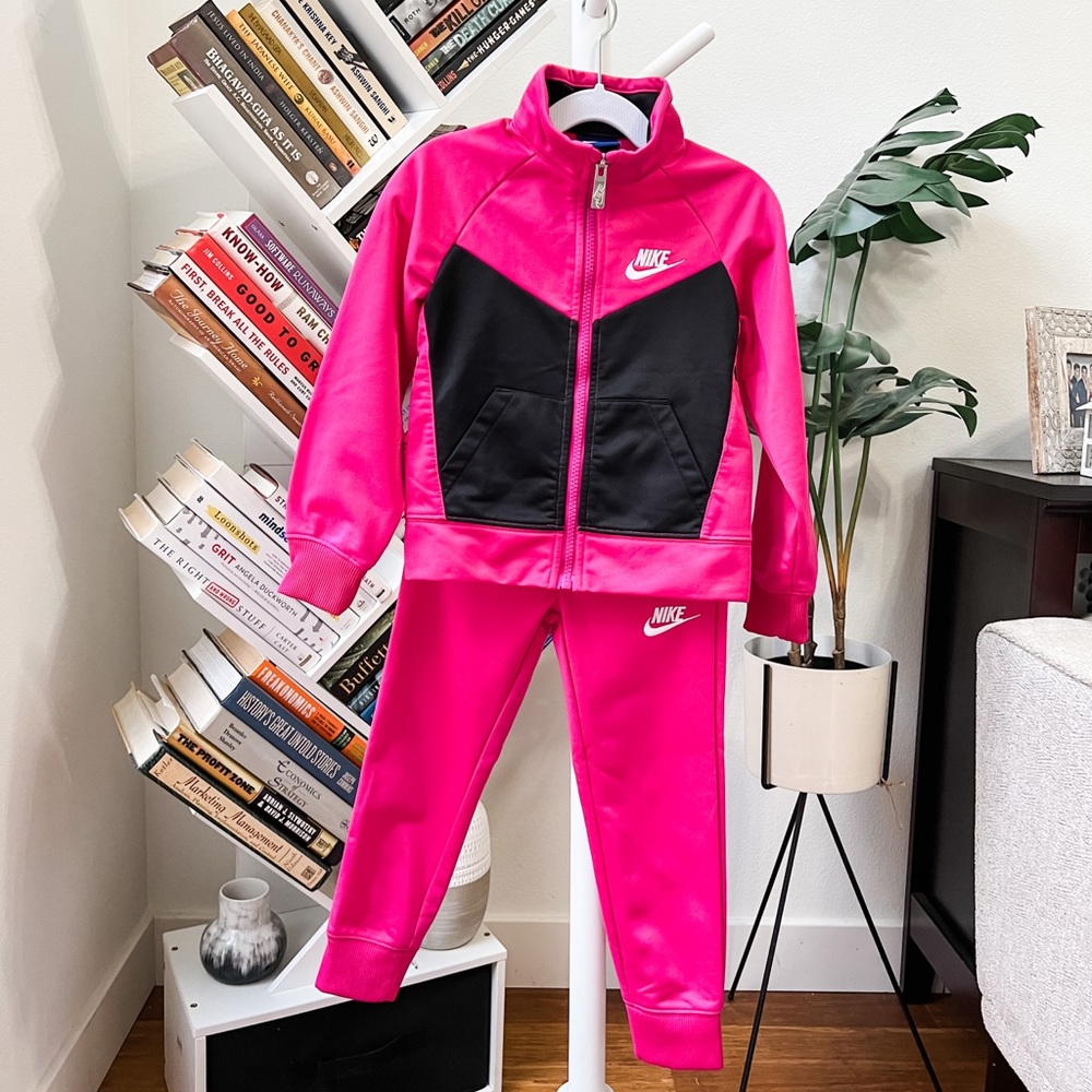 Girl’s Nike Tracksuit